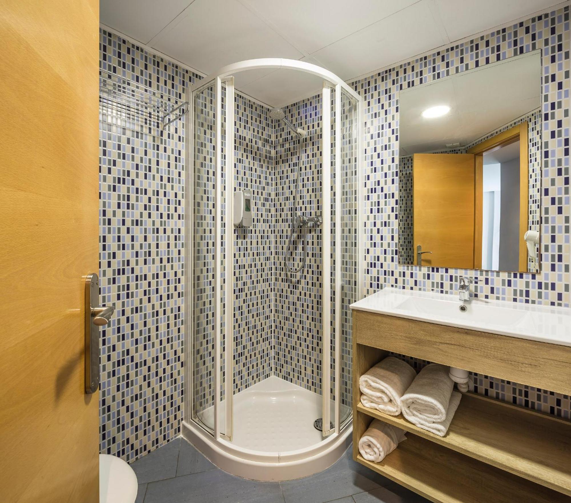 Mon Suites Carmen Valencia Exterior photo
